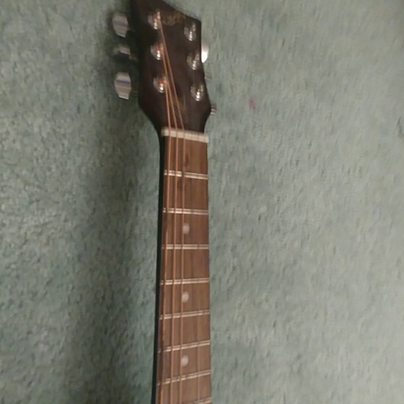 Guitar - Picture 2 of 3